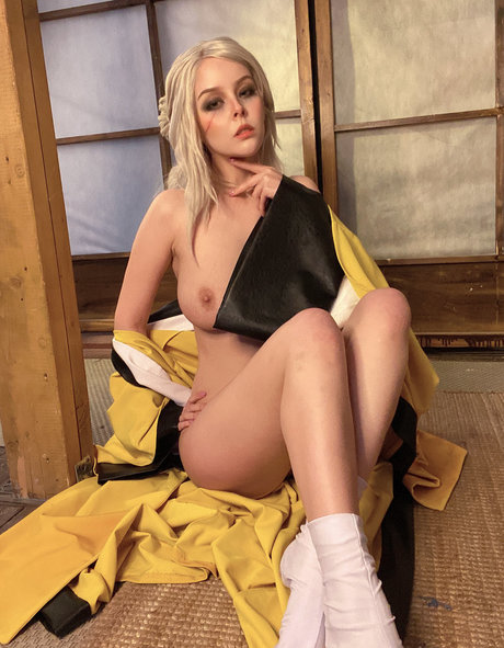 Helly Von Valentine modèle parfait photos