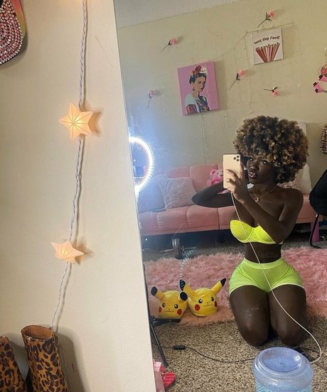 Cyn Kaine desnudos estrella porno galerías