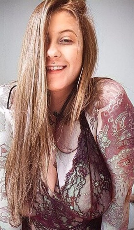 Chris Hensel star du porno exclusive galeries