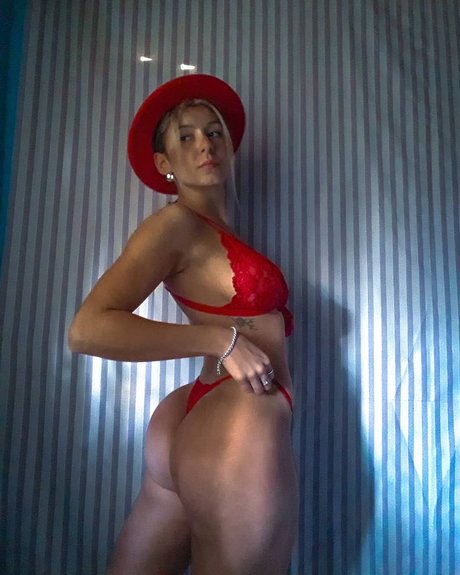 Abril Melnyk actrice hd galeries