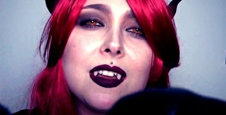 TheOneLilium ASMR nude star photos