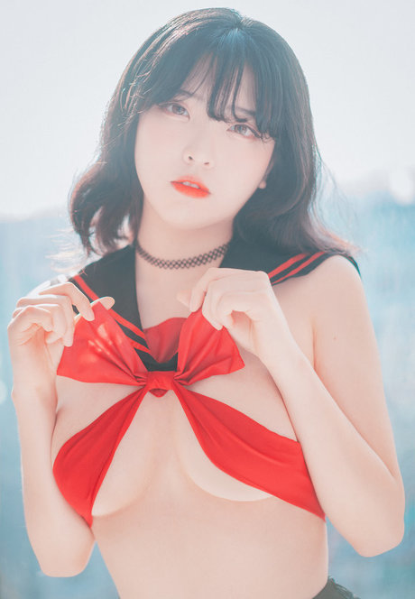 Hana Song actriz libre galerías