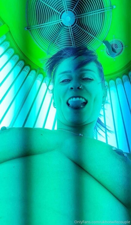 ukhotwife joli modèle galeries