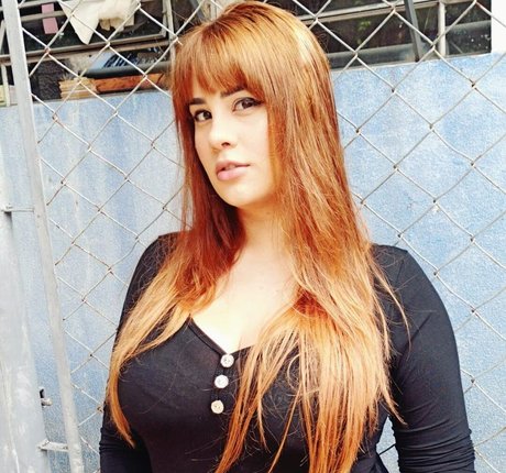 Isabela Barri naked actress galleries