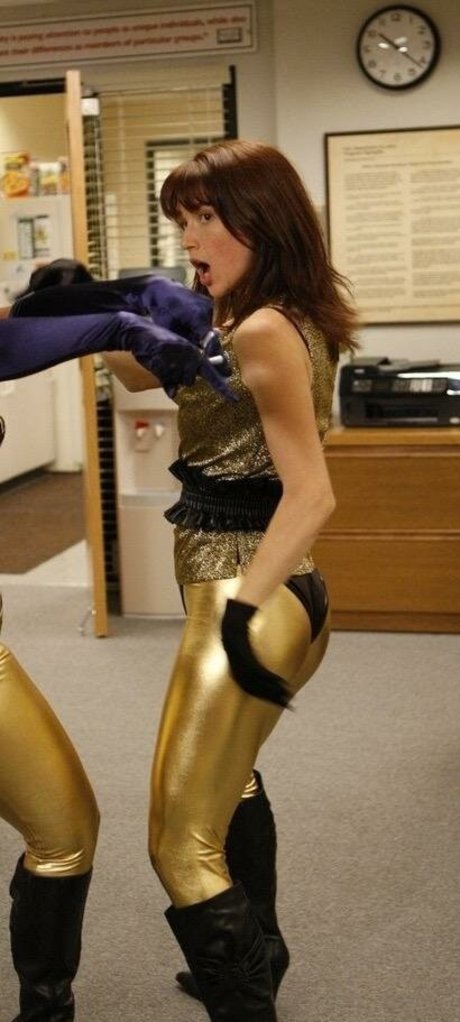 Ellie Kemper erotic star archive