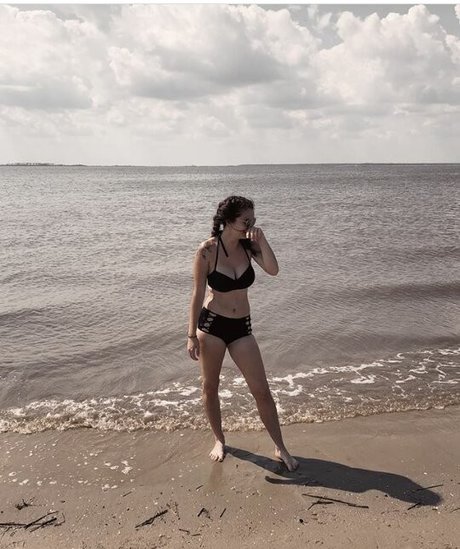 Noah Ivy actriz perfecta foto