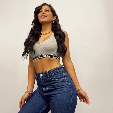 Nadia Jaftha étoile érotique photos