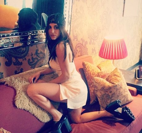 Cassie Scerbo star erotic archive