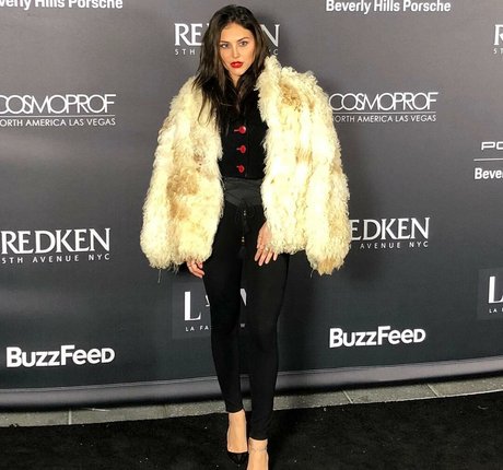 Cassie Scerbo modèles nus des photos