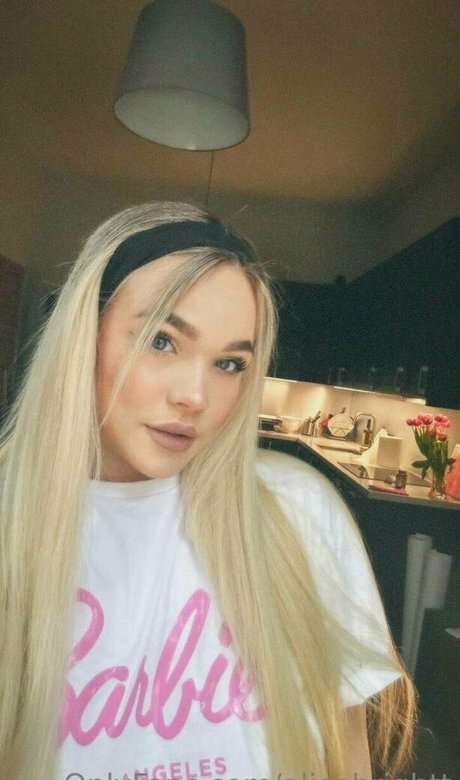alicebrightt pornstar high quality picture