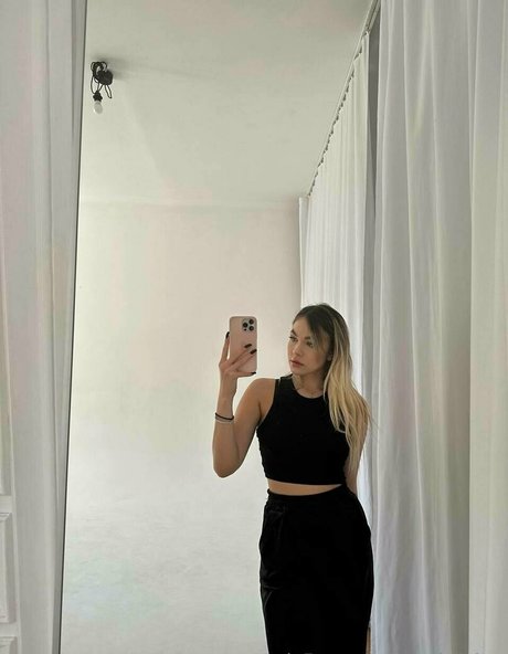 alicebrightt star du porno hd galerie