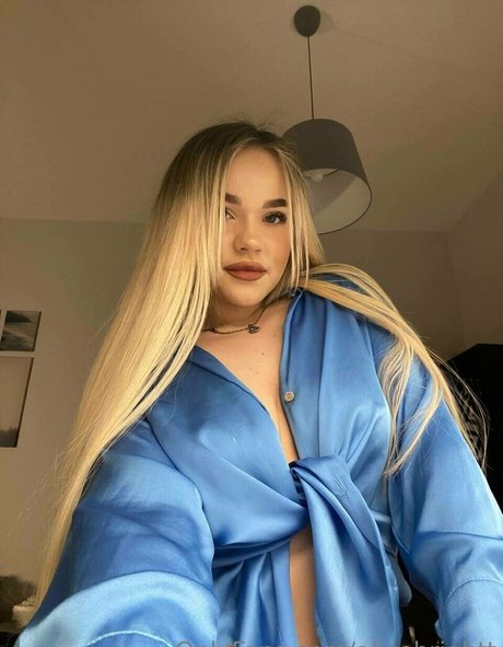 alicebrightt star du porno en haute qualité img