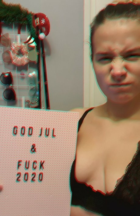 Italkwho naked pornstar img