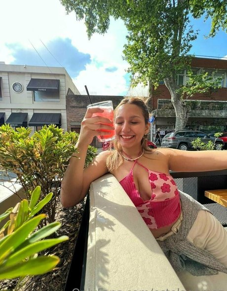 estelagomez actrice chaude photos