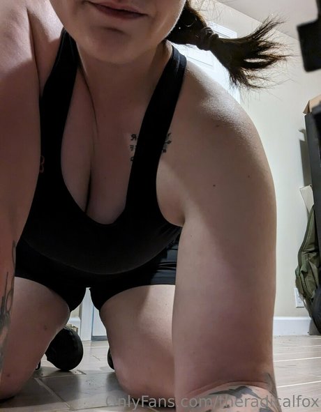 theradicalfox desnudos estrella archivo