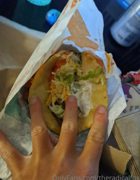 theradicalfox modelo desnudos foto