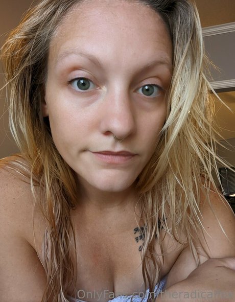 theradicalfox modèle hd img