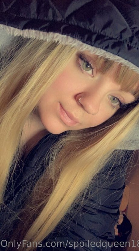 spoiledqueen180 star érotique image