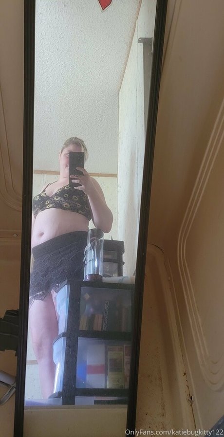katiebugkitty122 modelo adulto imágenes
