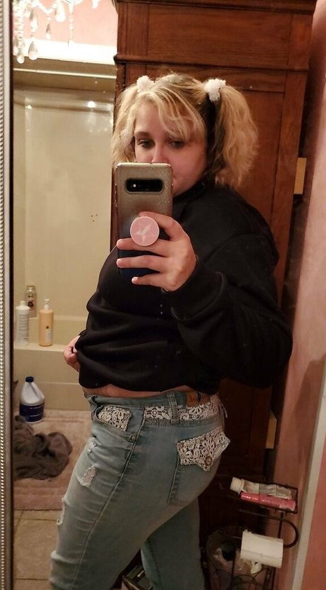 katiebugkitty122 modelo porno fotos