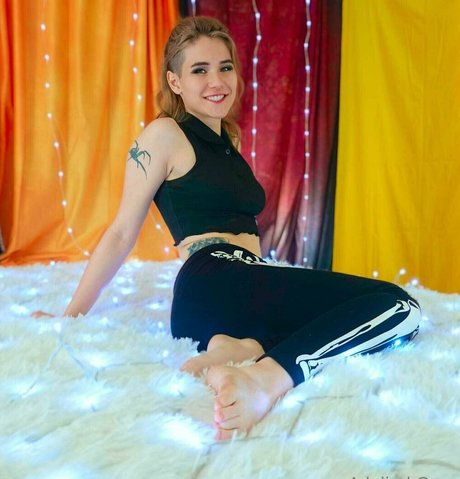 coño peludo de adolescente onlyfans desnudo fotos