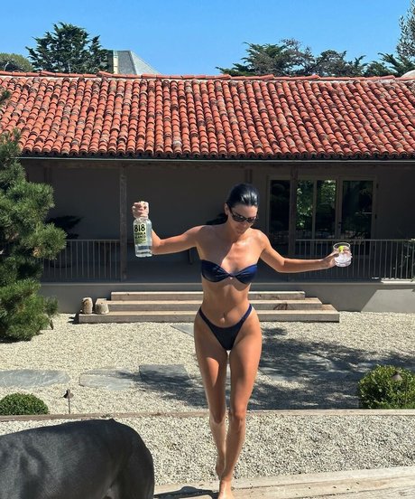 Kendall Jenner modelo pornografico imagen