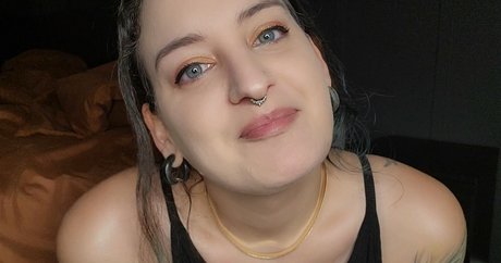 MalAfterMidnight star du porno adulte images