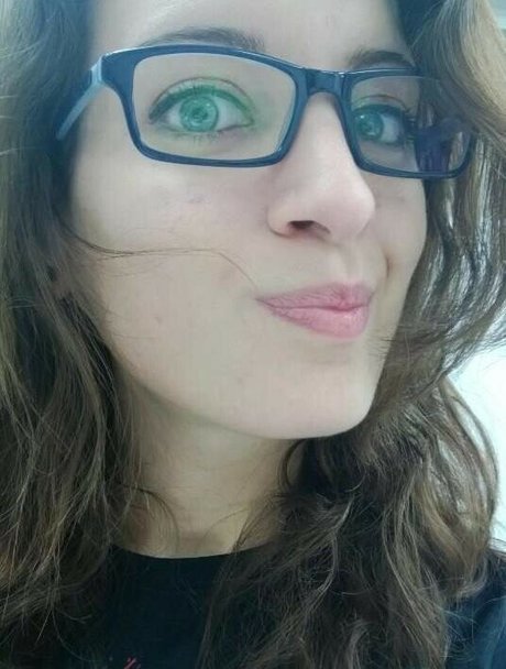 MalAfterMidnight modelo pornografico galerías