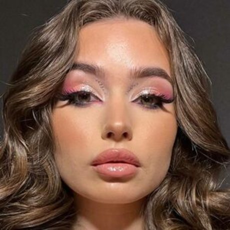 erika cherry desnudos estrella porno imágenes