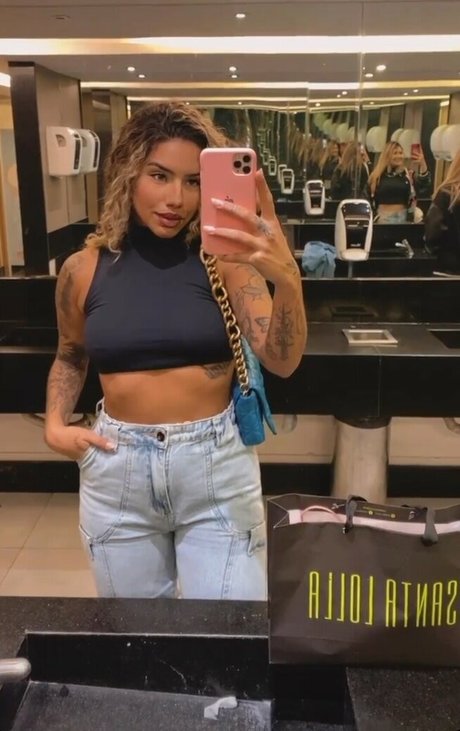 Muito Linda étoile adulte images