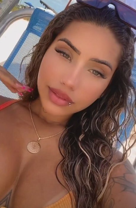 Muito Linda desnudos de estrellas galerías