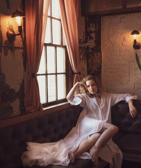 Willa Fitzgerald star du porno hd photo