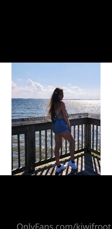 Kiwifroot actriz libre imagen