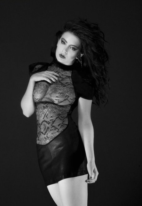 Charli XCX estrella porno desnuda galerías