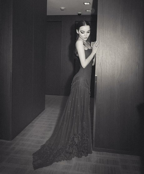 Dove Cameron sexe de star du porno images