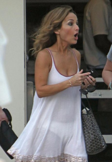 Giada De Laurentiis star naked pic