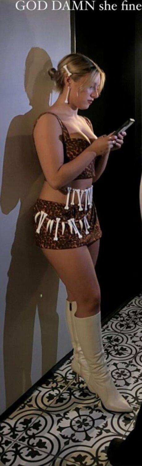 Mackenzie Ziegler actriz porno archivo