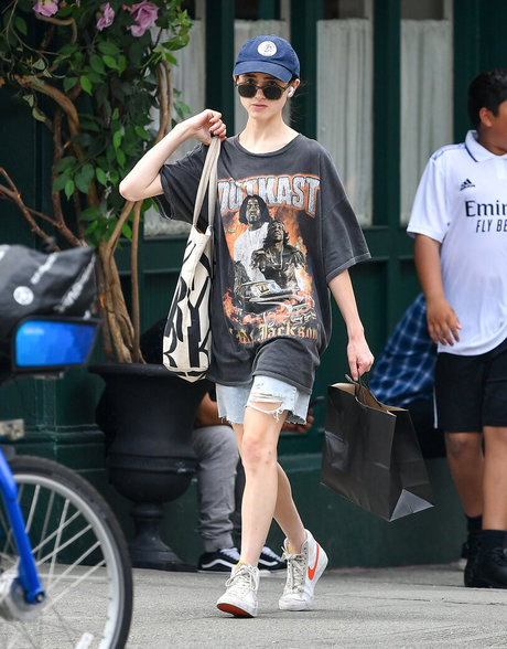 Natalia Dyer sexe star du porno collection