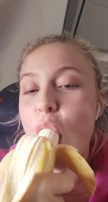 Zara Larsson modèle gratuit galerie