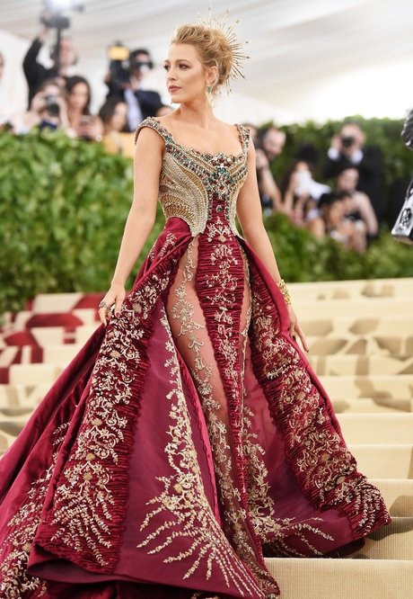 Blake Lively pretty star photos