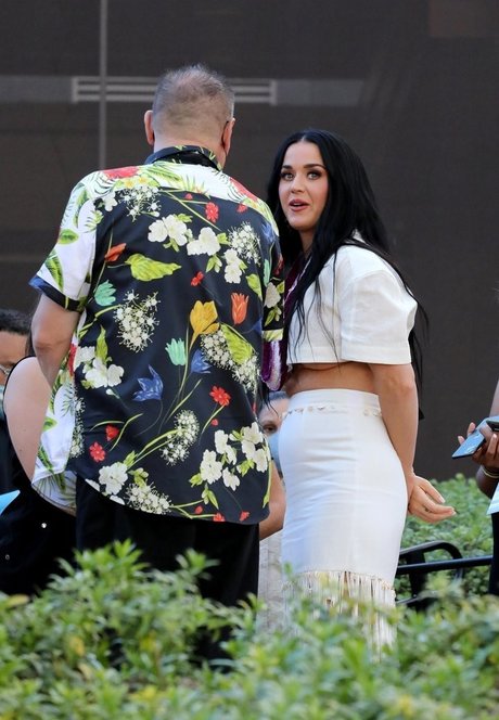 Katy Perry modèle porno photo