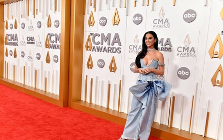 Solo fans de chicas universitarias adulto hd foto