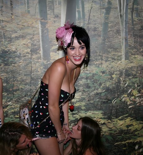 Katy Perry haut étoile galerie