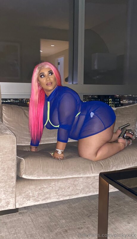 PinkyXXX estrella porno agradable fotos