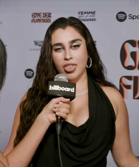 Lauren Jauregui star du porno sympa galeries