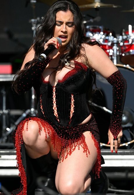 Lauren Jauregui star exclusive galerie