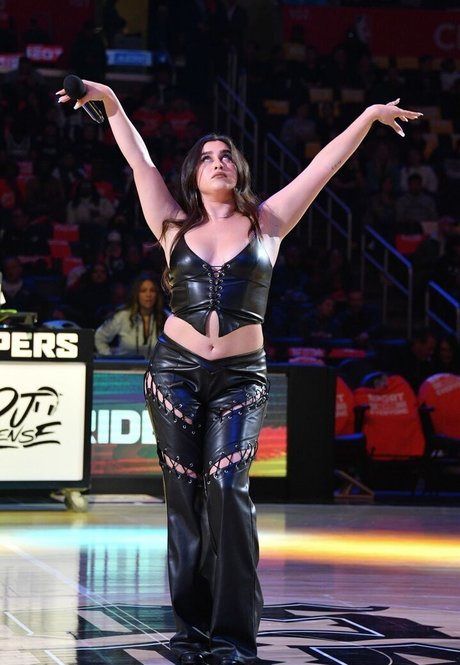 Lauren Jauregui perfect star gallery