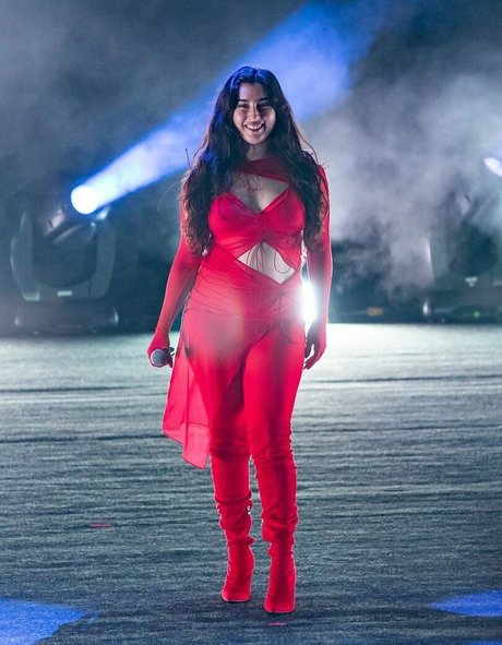 Lauren Jauregui star exclusive photos