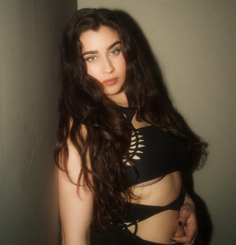 Lauren Jauregui estrella porno gratis imagen
