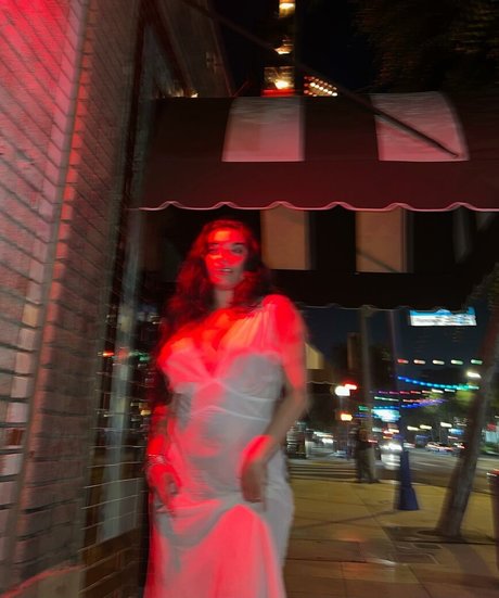 Lauren Jauregui model hd pics